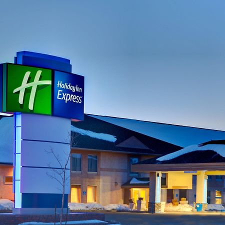 Holiday Inn Express Dryden, An Ihg Hotel Exterior photo