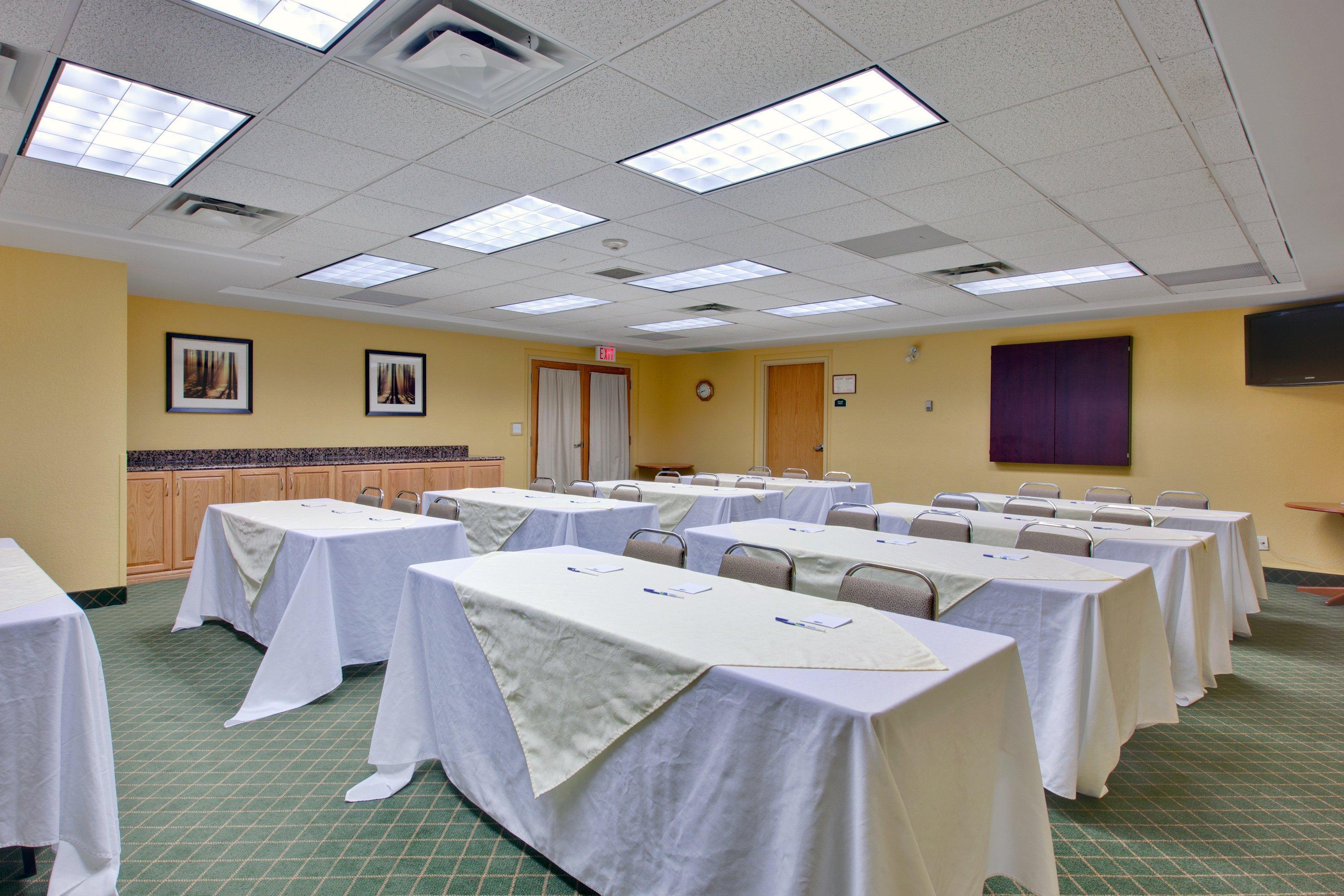 Holiday Inn Express Dryden, An Ihg Hotel Facilities photo